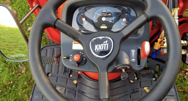 understanding kioti tractor warning lights